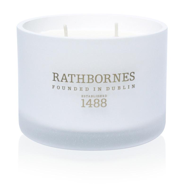 WHITE PEPPER, HONEYSUCKLE & VERTIVERT SCENTED CLASSIC CANDLE